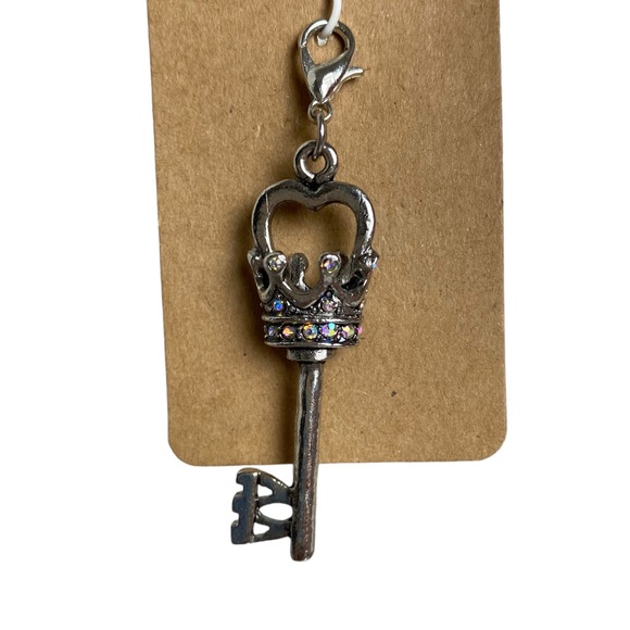 NWT lot Bead Landing Charmalong charms bee bike Eiffel Tower pineapple butterfly - Picture 5 of 10